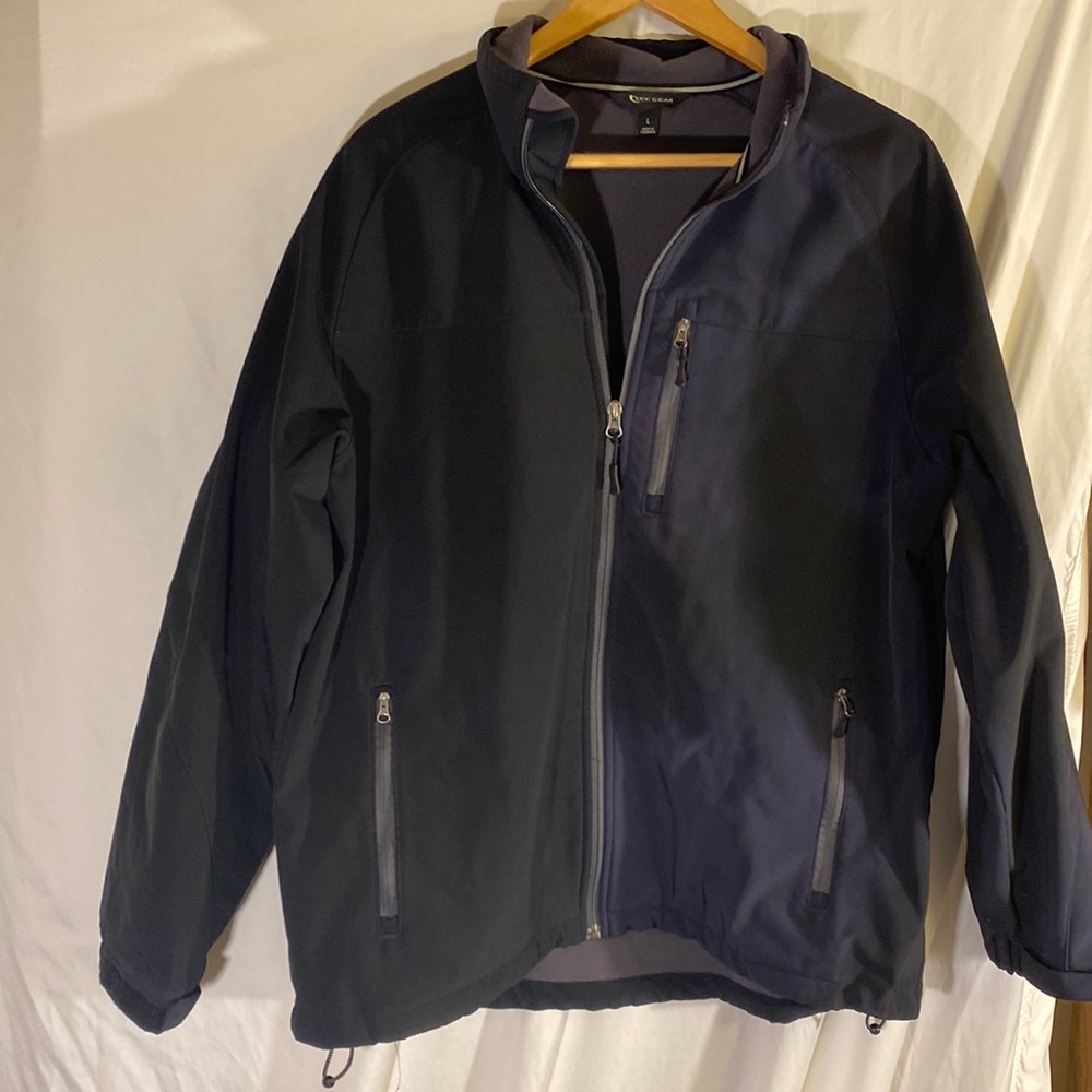 Tek Gear men’s coat size L.